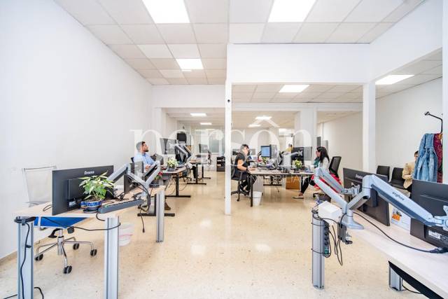 Local comercial en Venta en Sant Isidre