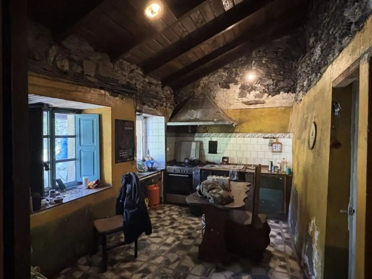 Cocina de Finca rústica en venta en Ortigueira con Jardín privado, Terraza y Trastero