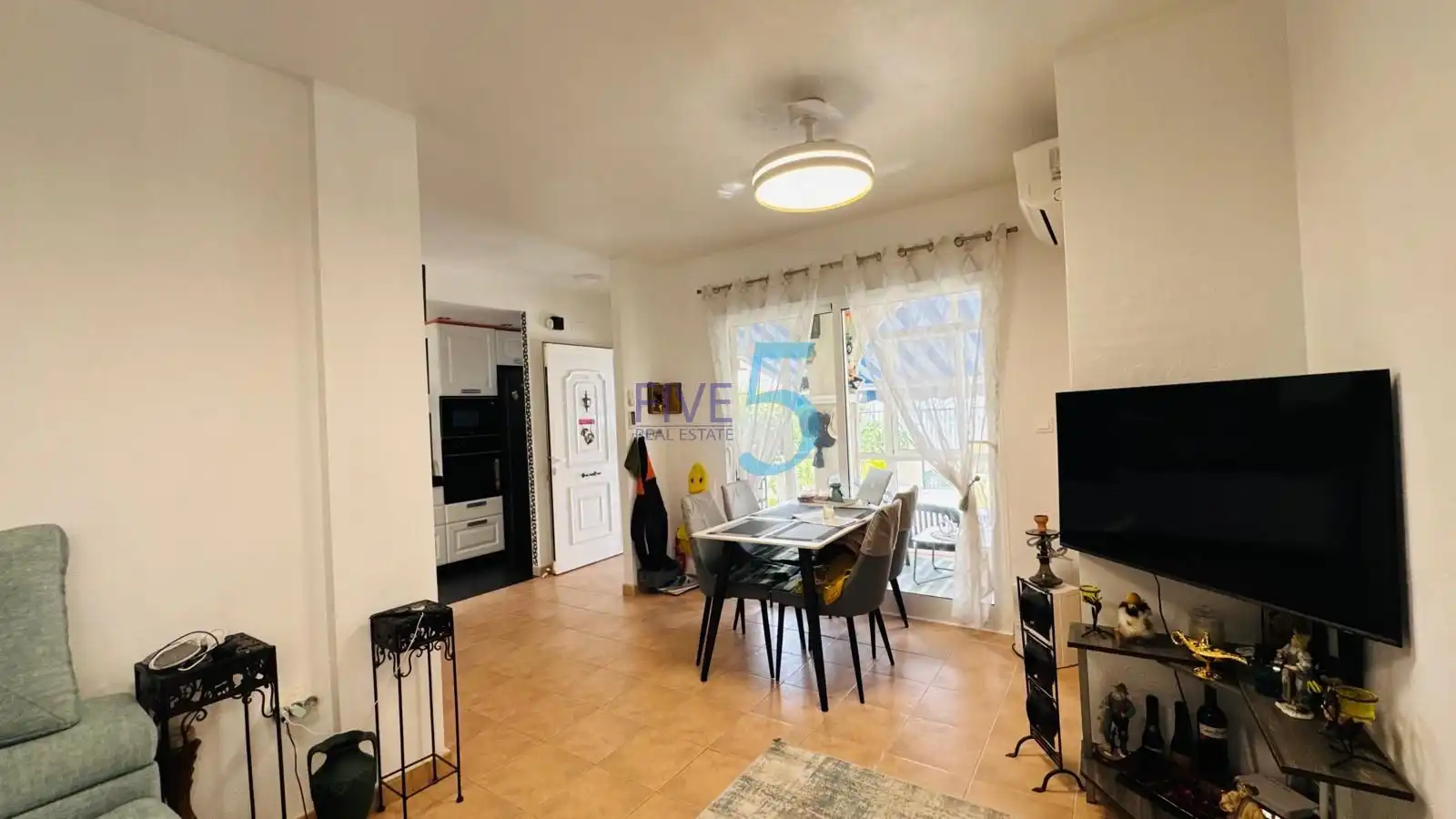 Casa a schiera con terrazza in vendita a Zona Carrefour - Urbanizaciones, imagen 4