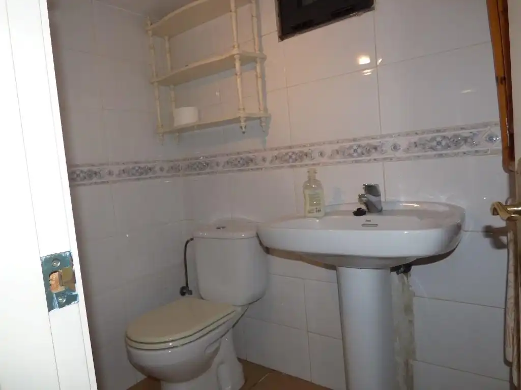 Bany de Casa o xalet en venda en Vilafant amb Aire condicionat, Jardí privat i Terrassa