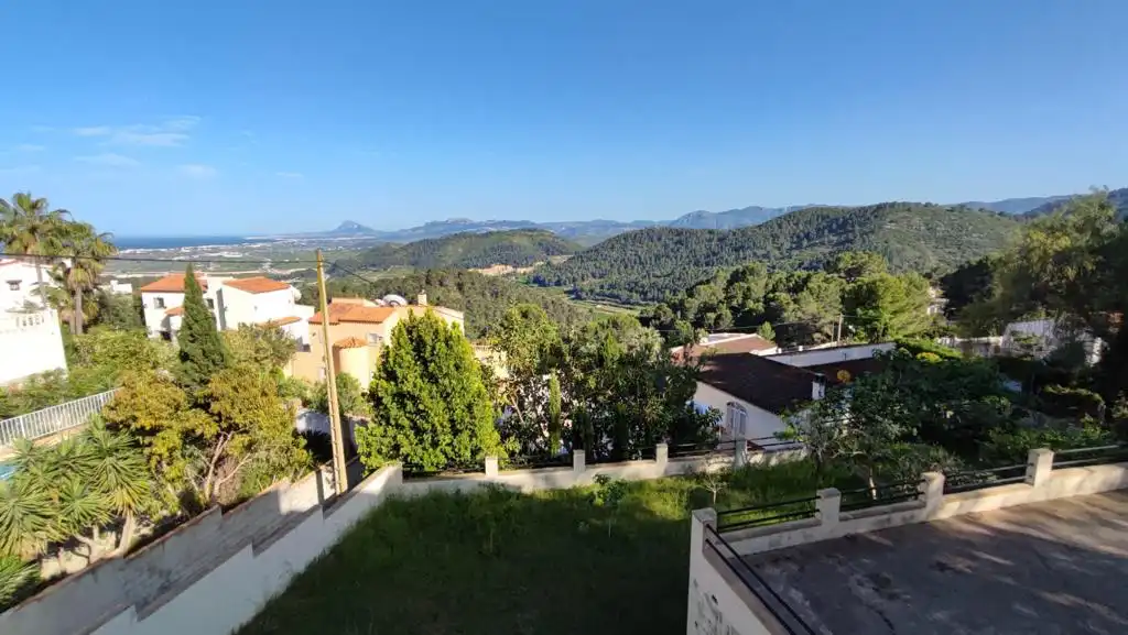 Vista exterior de Casa o chalet en venta en Oliva con Jardín privado, Terraza y Amueblado
