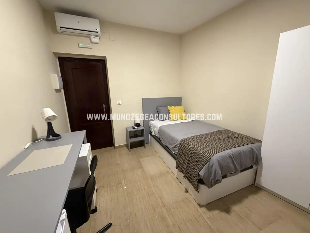 Bedroom of Houses for rent in Lucena  with Air Conditioner and Terrace