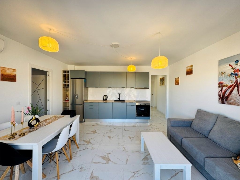 Cocina de Apartamento en venta en Torrevieja con Aire acondicionado, Terraza y Amueblado