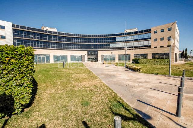 Oficina en Alquiler en Sant Cosme -La Granja