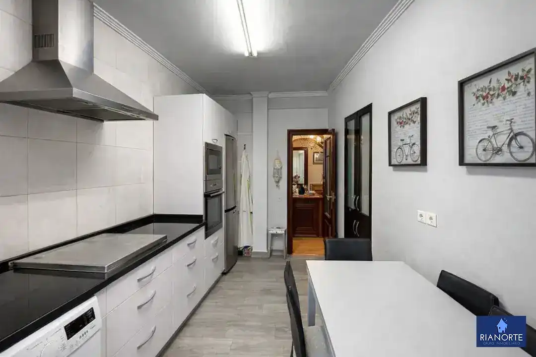 Cocina de Piso en venta en Gozón con Calefacción, Trastero y Amueblado