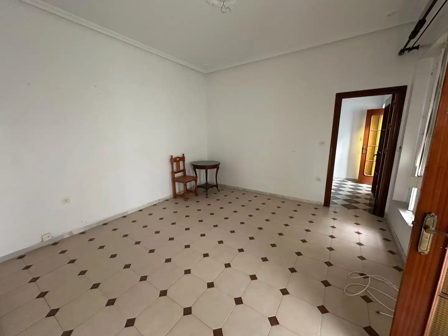Piso en venta en Cádiz con Balcón