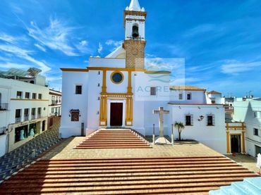 Villa con balcone in vendita a Calle Angustias 5