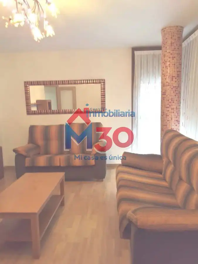 Sala de estar de Apartamento en venta en Miranda de Ebro con Calefacción, Parquet y Terraza
