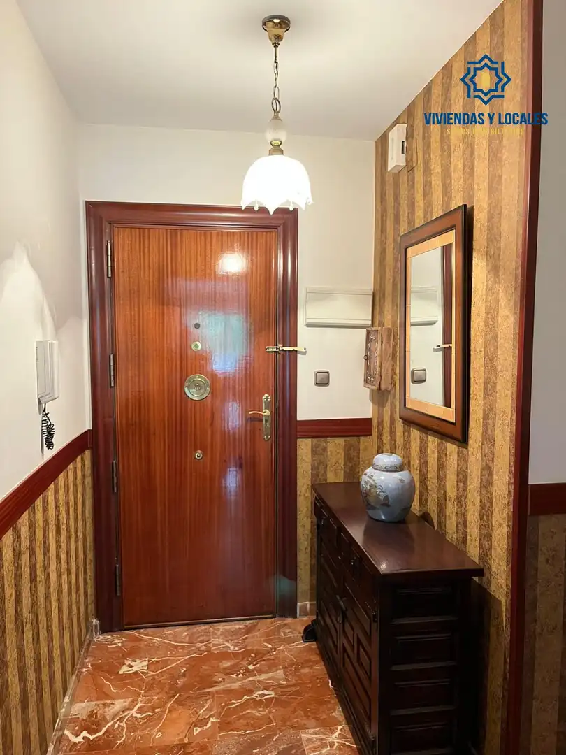 Piso de alquiler en Granada con Aire acondicionado, Amueblado y Balcón