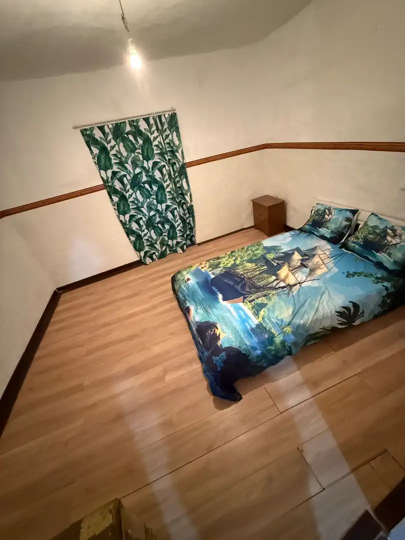 Dormitori de Casa o xalet en venda en Alcalá la Real amb Jardí privat, Parquet i Terrassa