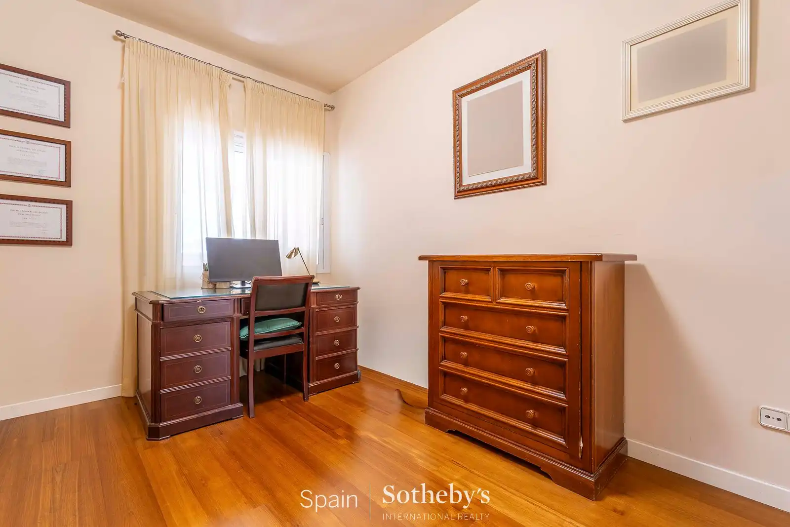 Habitación de Apartamento en venta en Madrid con Aire acondicionado, Calefacción y Terraza