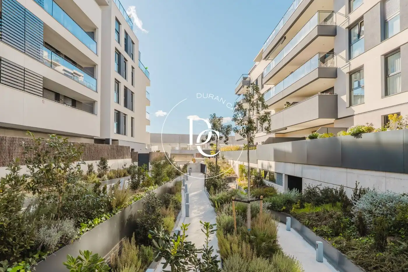 Außenansicht von Maisonette zur Miete in Vilanova i la Geltrú mit Klimaanlage, Heizung und Terrasse