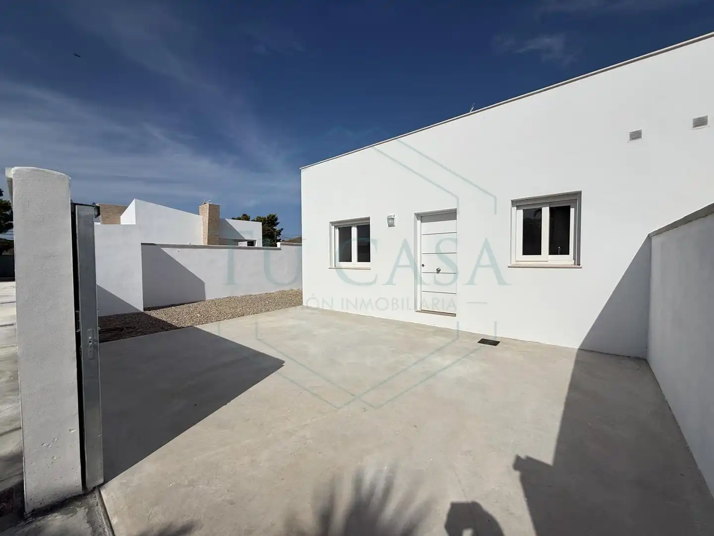 Vista exterior de Apartamento de alquiler en Chiclana de la Frontera con Aire acondicionado y Amueblado