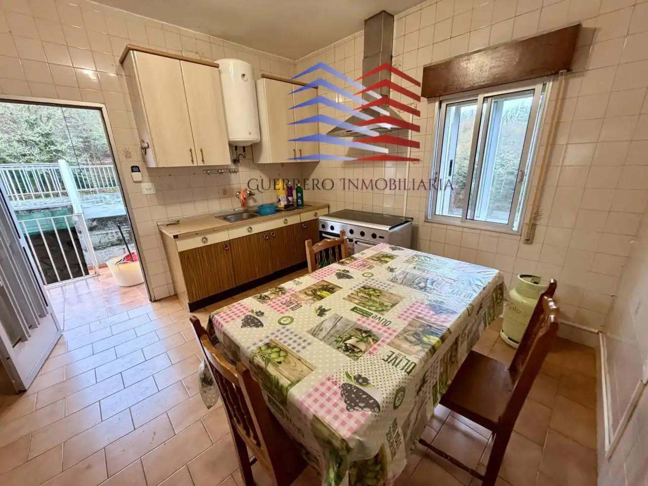 Cocina de Casa o chalet en venta en Allariz con Calefacción, Jardín privado y Terraza
