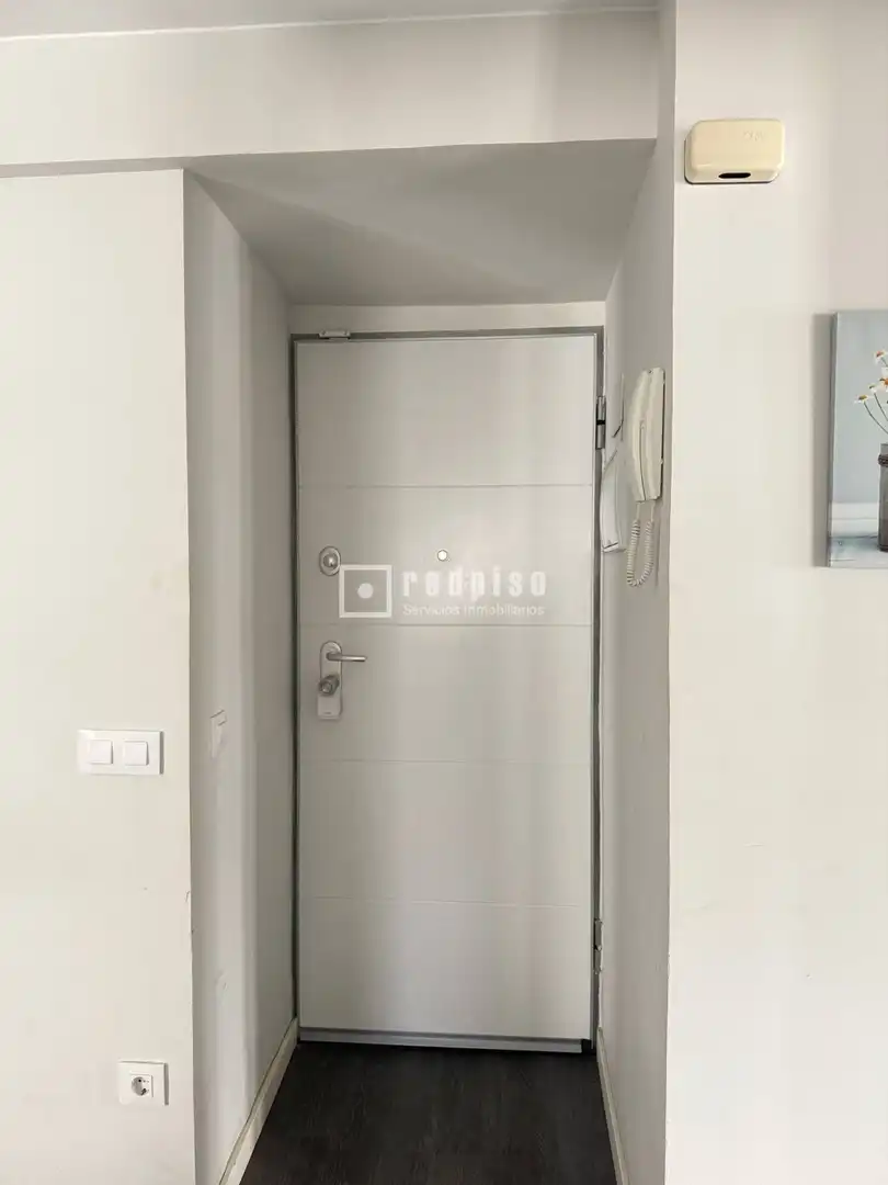 Flat for sale in Madrid  with Air Conditioner, Heating and Furnished