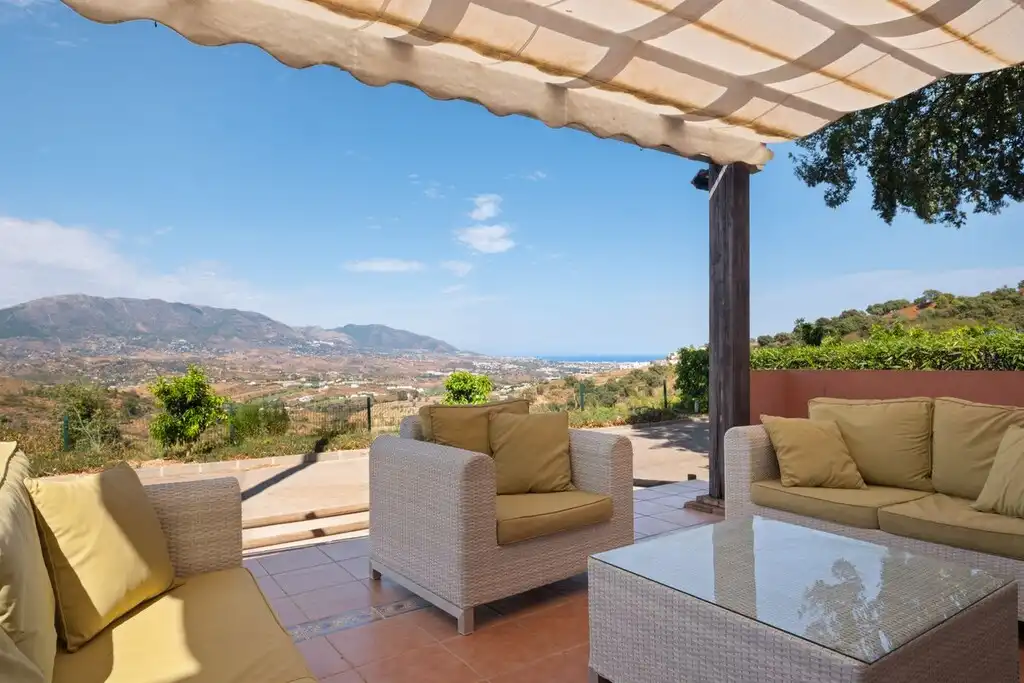 Terraza de Planta baja en venta en Ojén con Aire acondicionado, Jardín privado y Terraza