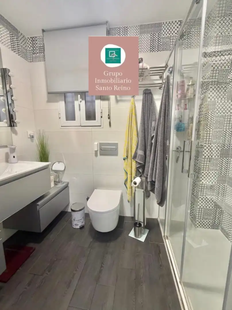 Baño de Piso en venta en Jaén con Aire acondicionado, Trastero y Amueblado