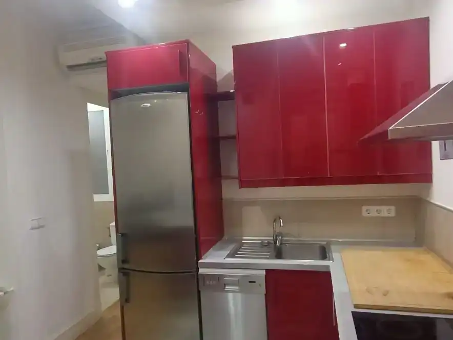 Kitchen of Flat for rent in  Madrid Capital  with Air Conditioner