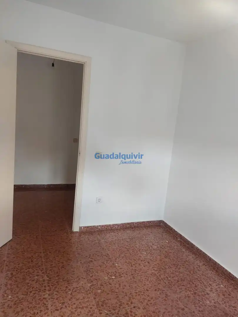Flat for rent in Montequinto  with Air Conditioner, Private garden and Terrace