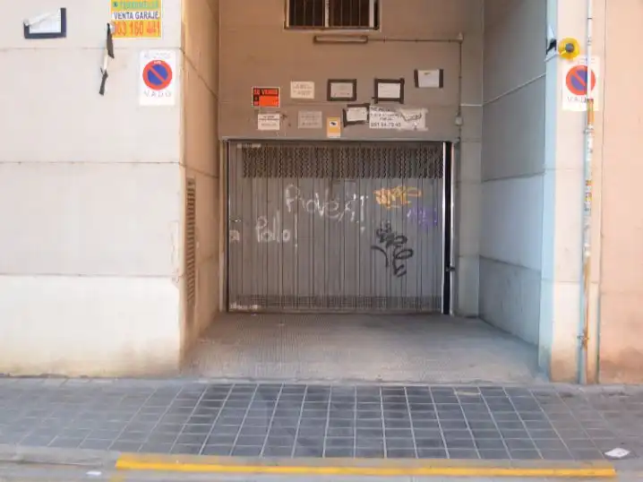 Parking de Garaje de alquiler en Valencia con Alarma