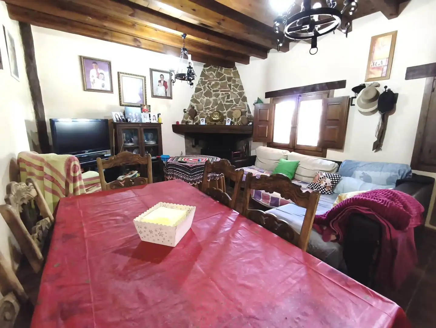 Sala de estar de Finca rústica en venta en Vélez-Blanco con Aire acondicionado, Calefacción y Jardín privado