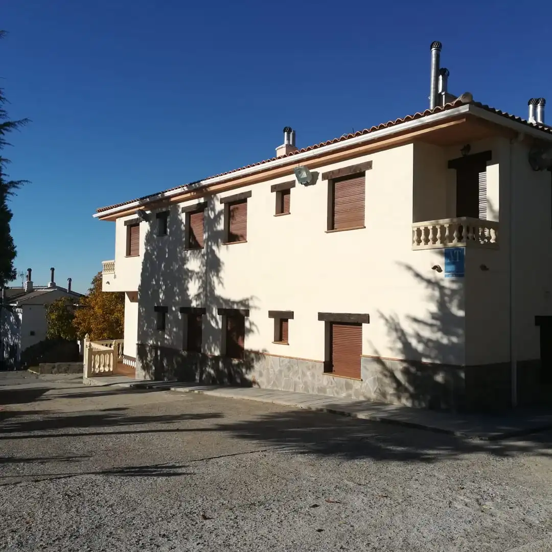Außenansicht von Gebäude zur Miete in Güéjar Sierra