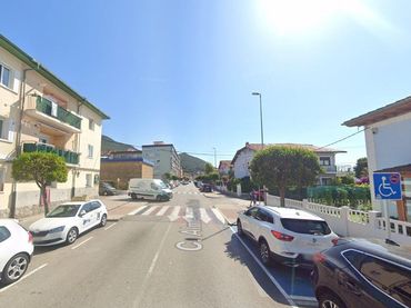 Pis amb balcó en venda a ABAD PATERNO 13