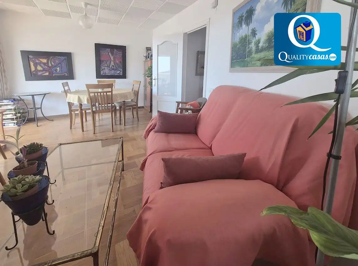 Apartamento en venta en Alicante / Alacant, Alicante