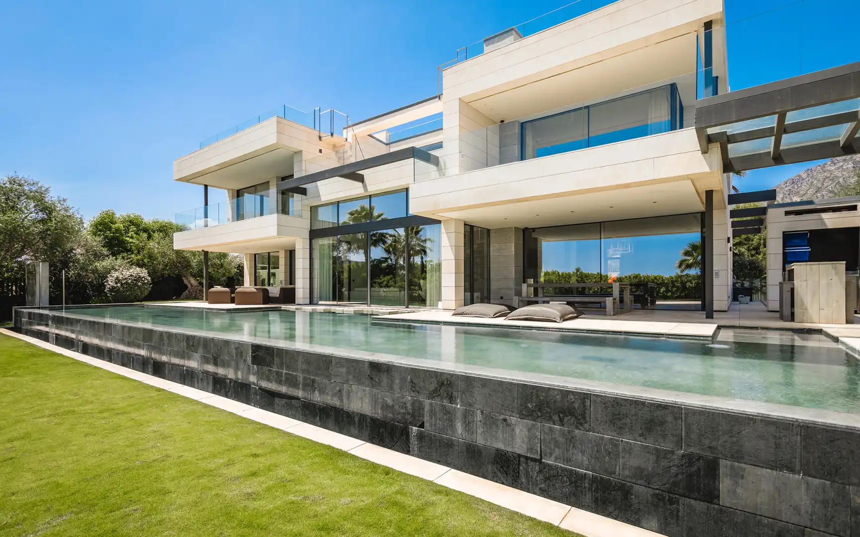 Houses for sale in Marbella, Málaga