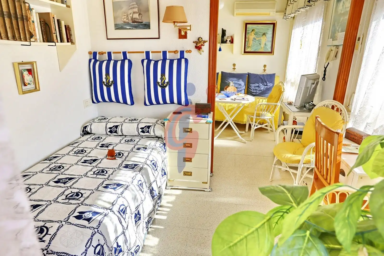 Dormitori de Estudi en venda en Guardamar del Segura amb Aire condicionat, Terrassa i Traster