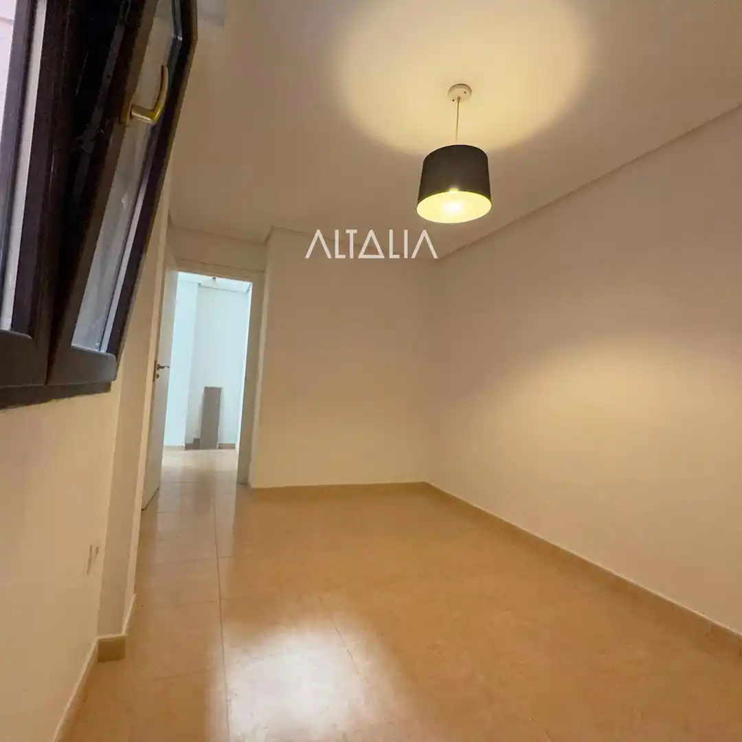 Habitación de Piso en venta en Cuenca con Terraza, Trastero y Balcón