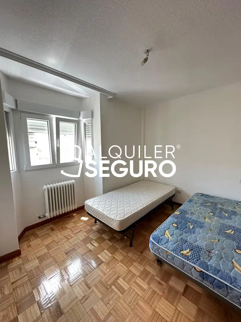 Schlafzimmer von Wohnung zur Miete in Fuenlabrada mit Heizung, Terrasse und Schwimmbad