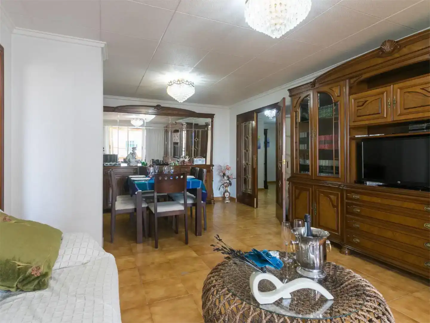 Menjador de Apartament en venda en Santa Pola amb Aire condicionat, Jardí privat i Piscina