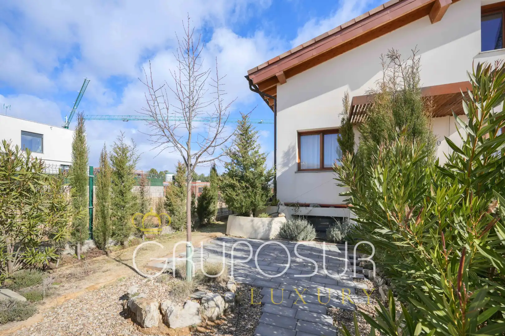 Garten von Einfamilien-Reihenhaus zum Verkauf in Valladolid mit Klimaanlage, Heizung und Terrasse
