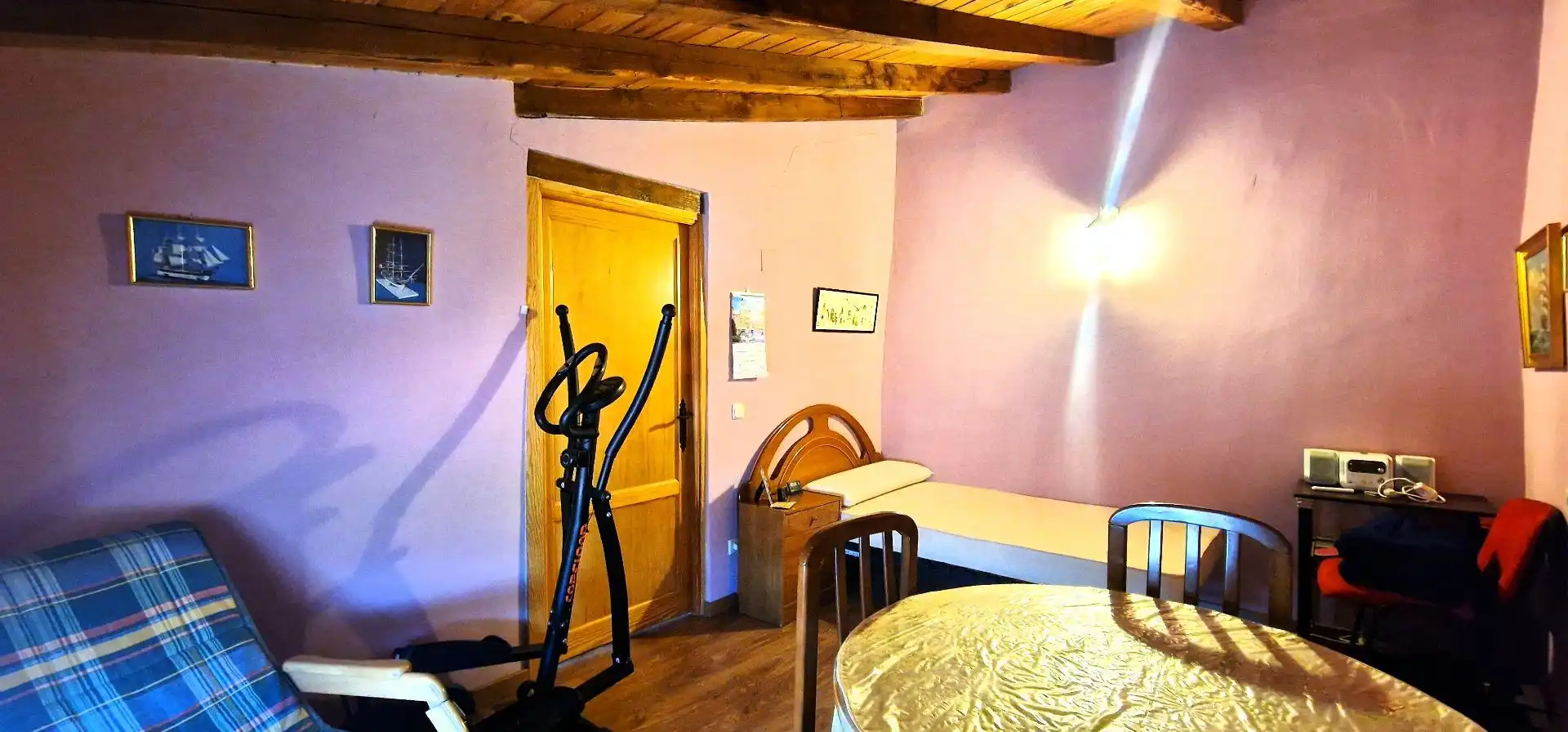 Einfamilien-Reihenhaus zum Verkauf in Jarandilla de la Vera mit Klimaanlage, Terrasse und Möbliert