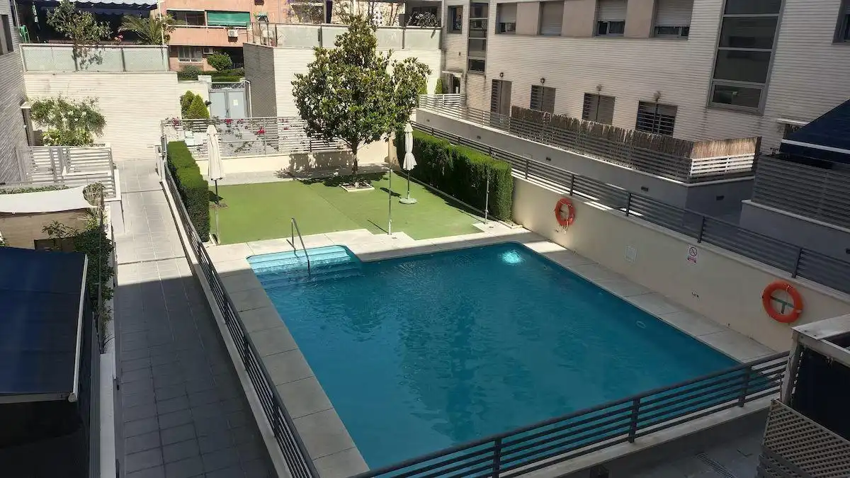 Schwimmbecken von Wohnung zum Verkauf in  Córdoba Capital mit Klimaanlage und Gemeinschaftspool