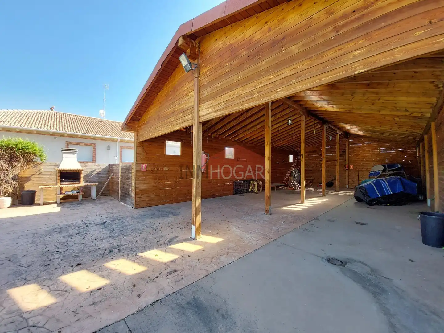 Parking of Houses for sale in Sanchidrián  with Private garden, Parquet flooring and Terrace