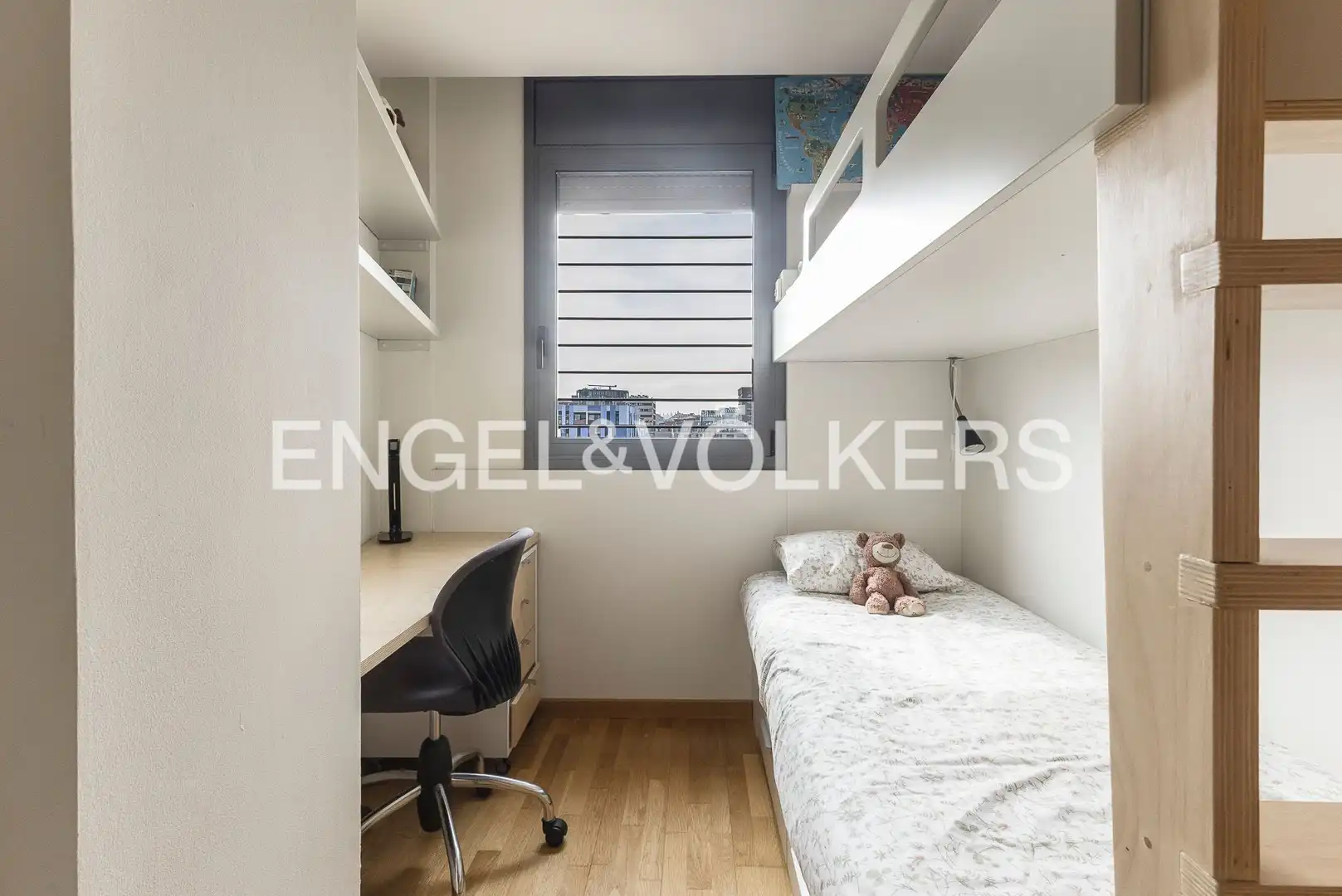 Bedroom of Flat for sale in Barcelona  with Air Conditioner, Heating and Private garden