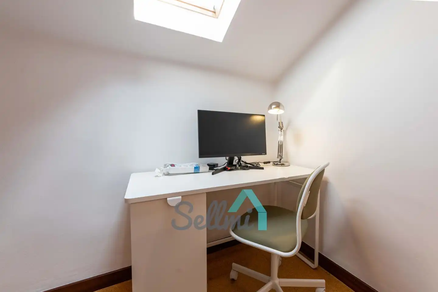 Flat for rent in De Gloria Fuertes, Masip