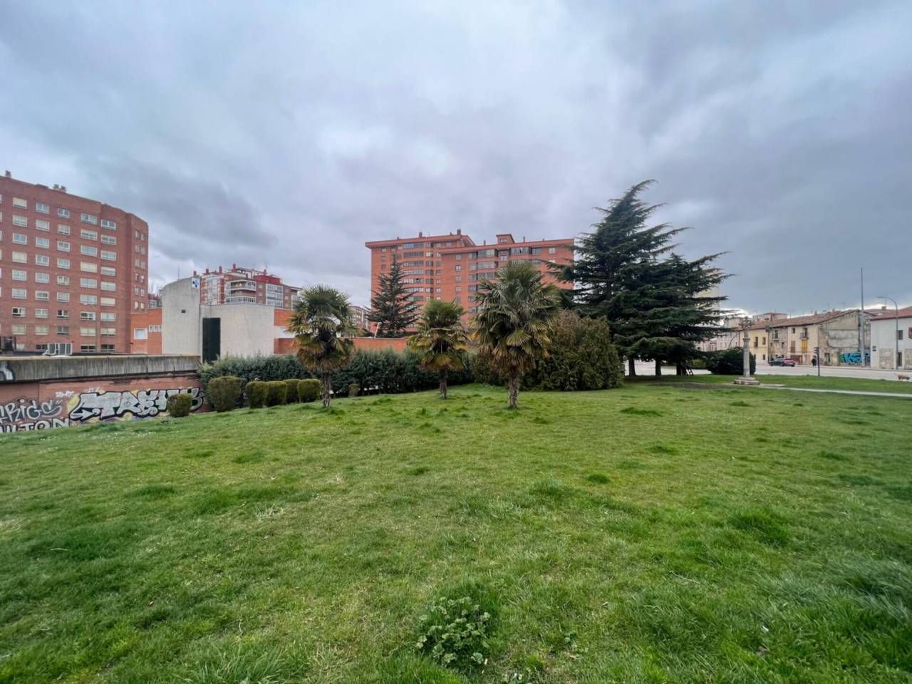 Flat for sale in Burgos Capital  with Heating