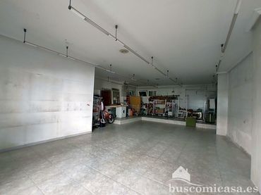 House with balcony for sale in Torreblascopedro