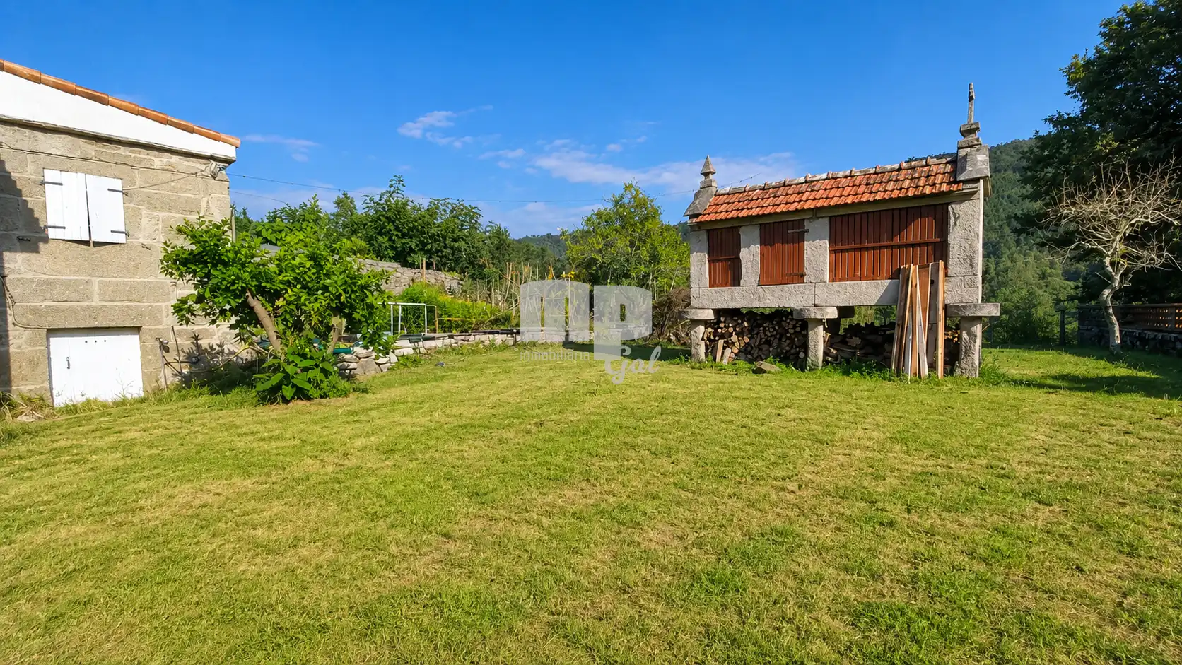 Country homes for sale in Pazos de Borbén  with Storage room
