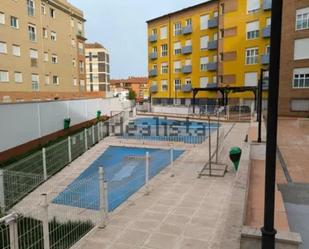 Swimming pool of Flat for sale in Ocaña  with Parquet flooring, Storage room and Community pool