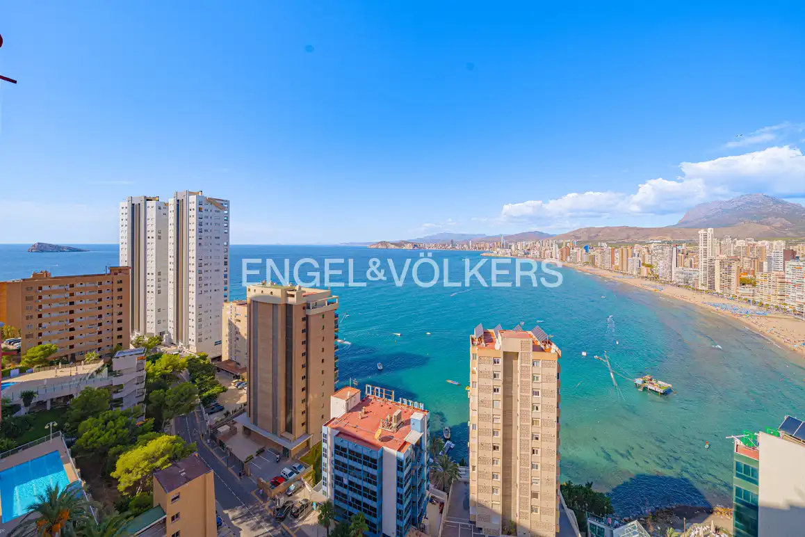 Apartment mit Pool zur Miete in Calle Alcalde Manuel Catalán Chana 7