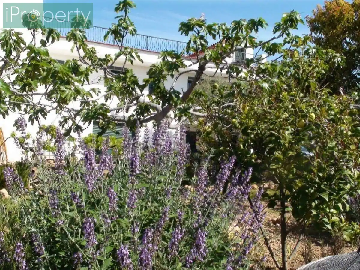 Jardín de Finca rústica en venta en El Vendrell con Aire acondicionado, Calefacción y Jardín privado