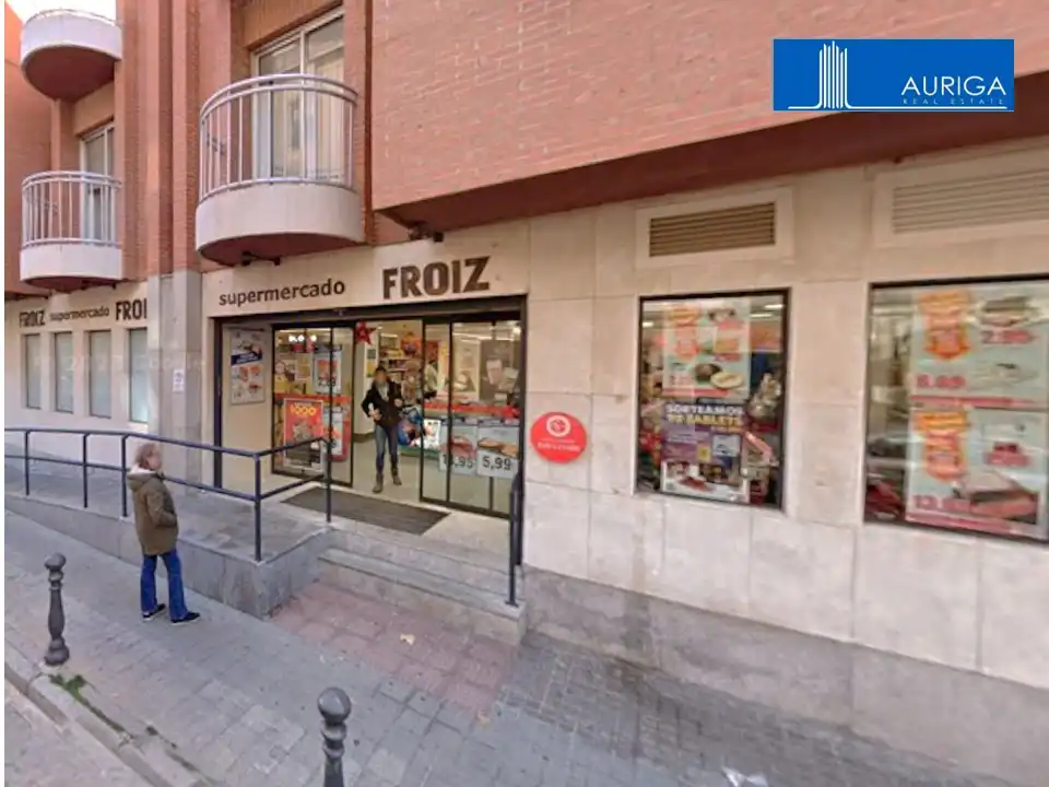Local comercial en venta en Centro, imagen 2