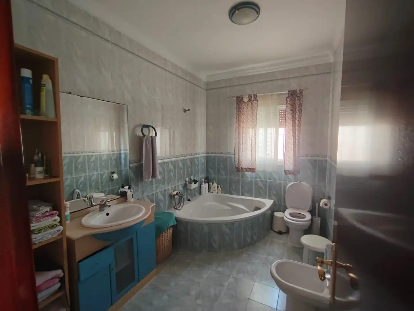 Bathroom of Houses for sale in Chiclana de la Frontera  with Private garden, Oven and Washing machine
