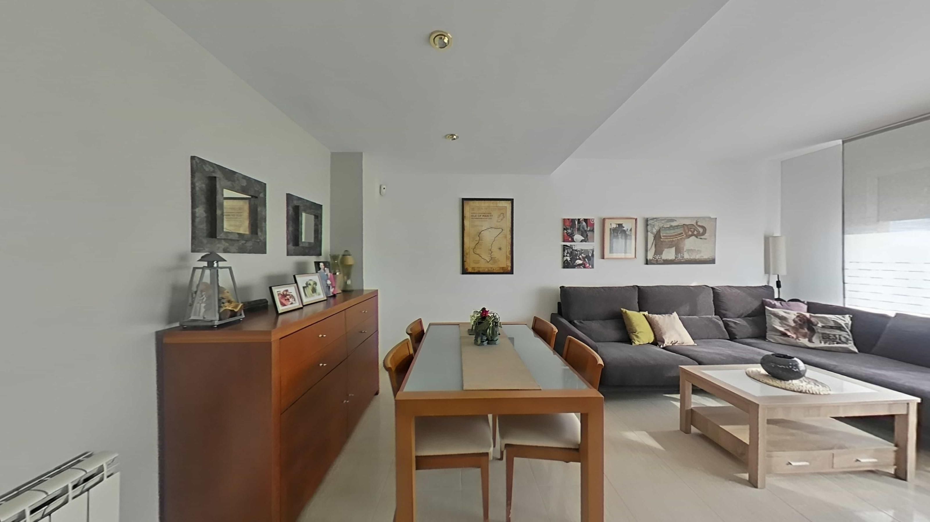 Sala d'estar de Casa adosada en venda en Sabadell amb Aire condicionat, Calefacció i Terrassa