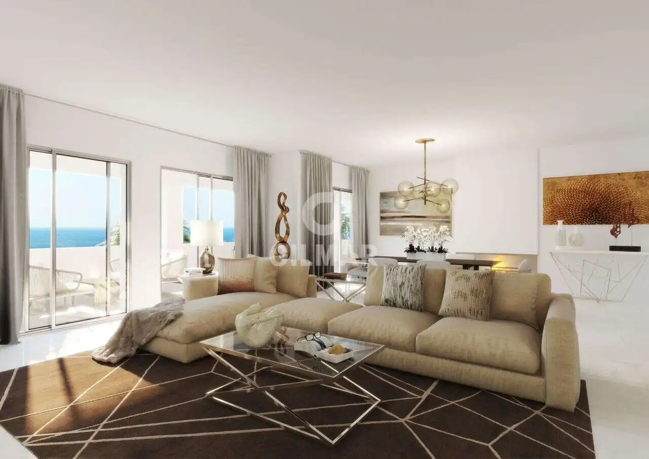 Sala de estar de Apartamento en venta en Estepona con Calefacción, Trastero y Piscina