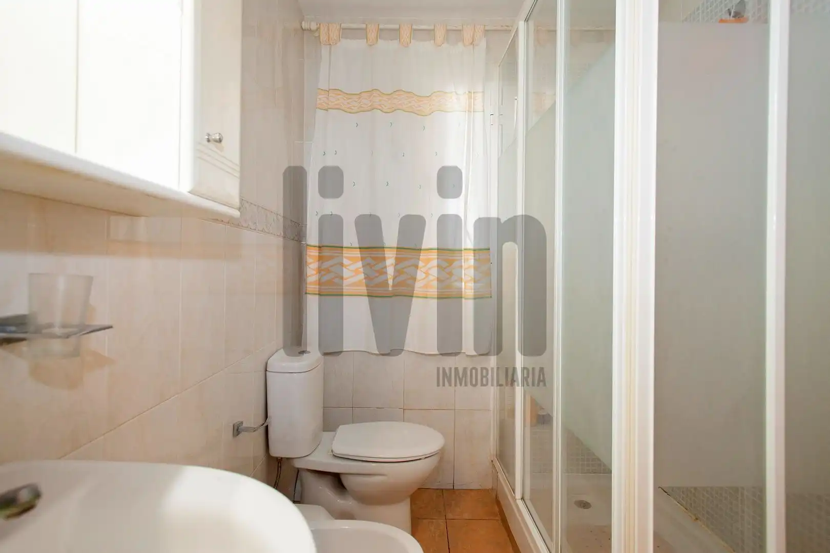 Dormitori de Casa o xalet en venda en Jaén amb Aire condicionat, Calefacció i Jardí privat
